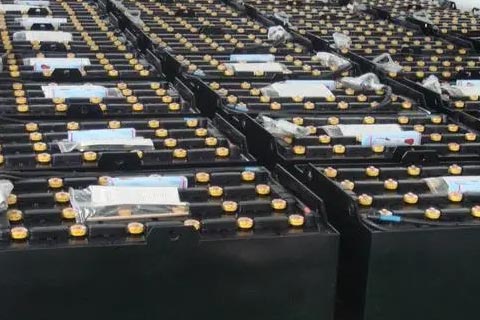 凤翔陈村艾亚特旧电池回收,三元锂电池回收